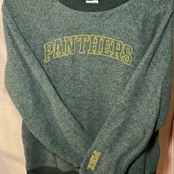 Victoria’s Secret PINK crewneck - Picture 1 of 3